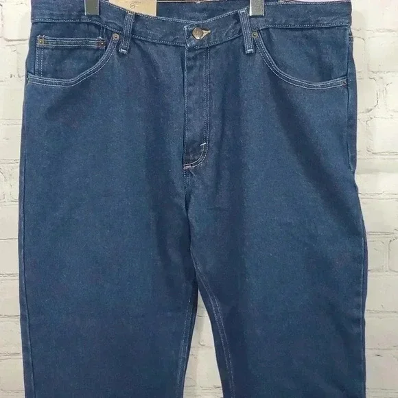 Magellan Outdoors Men's Classic Fit Jeans Size 38x30 NWT - Picture 8 of 11